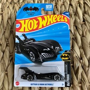Batman & Robin Batmobile Hot Wheels 1997 Bat Mobile Movie Car Hotwheels New 2025